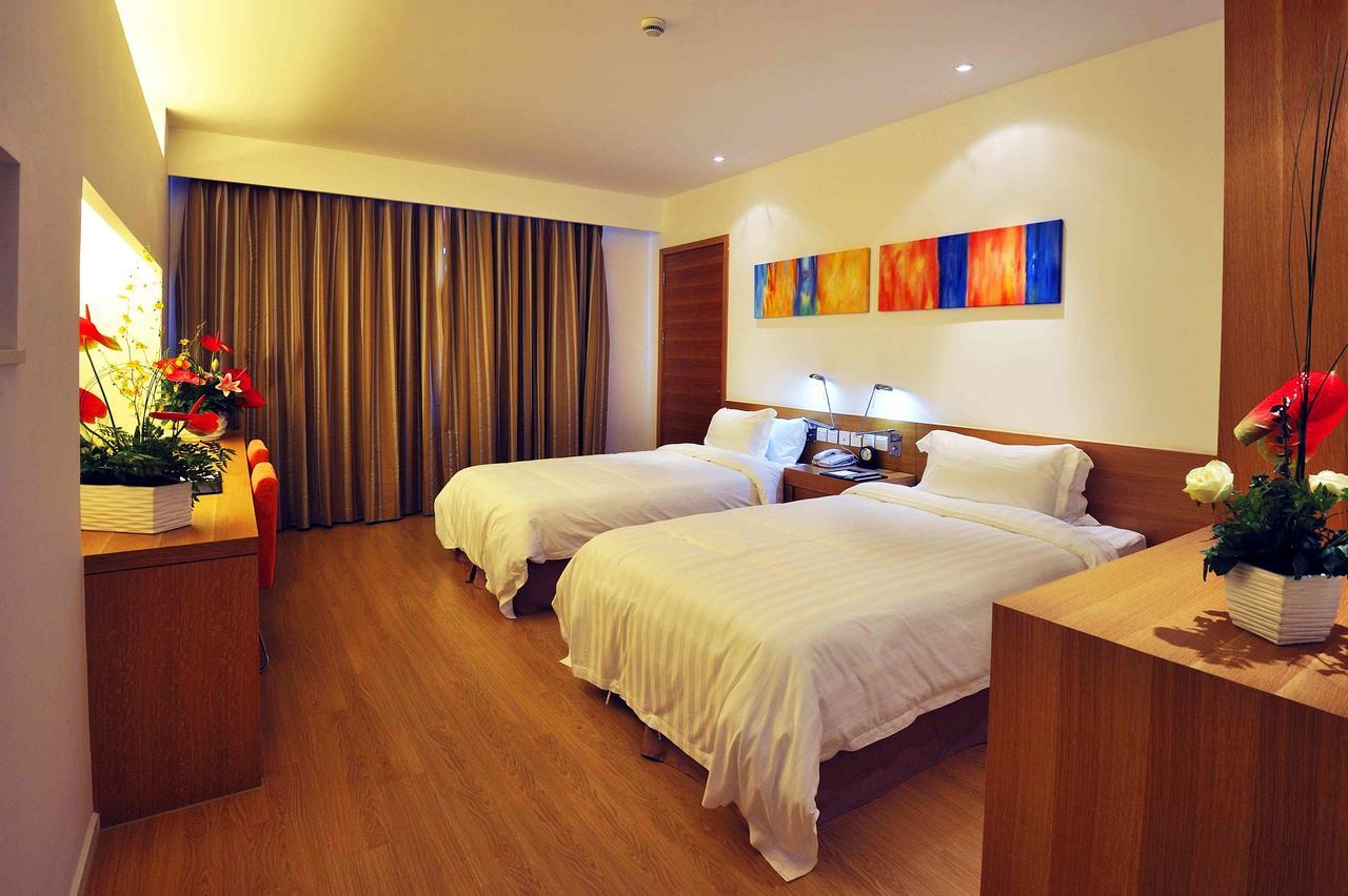 Wisdom Hotel Sanghaj Kültér fotó